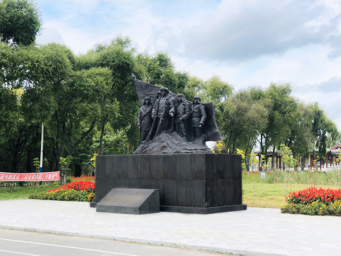 黑土英烈雕塑-八五八农场东北抗日联军纪念馆2